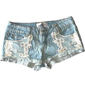 JOLT light blue lace embroidered fringe jean shorts in juniors size 1